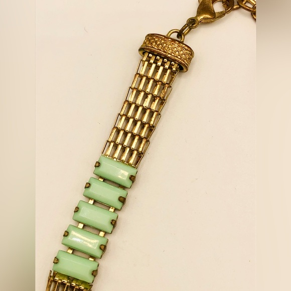 Vintage Mint Green and Gold Necklace - Picture 5 of 9